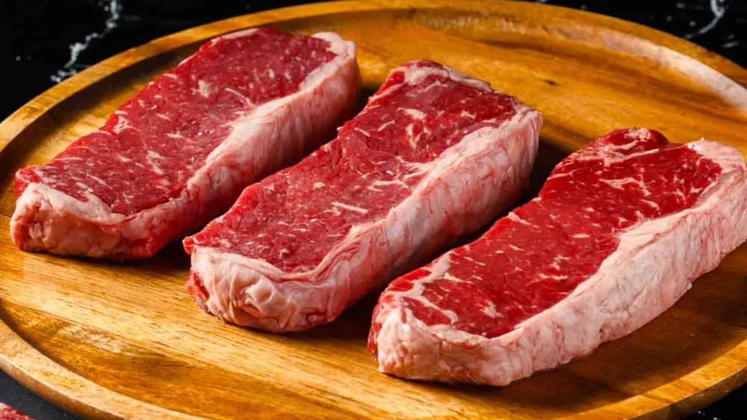 Best Cuts of Steak Sourced from 100% American Farms and Ranches for Your Family Table
