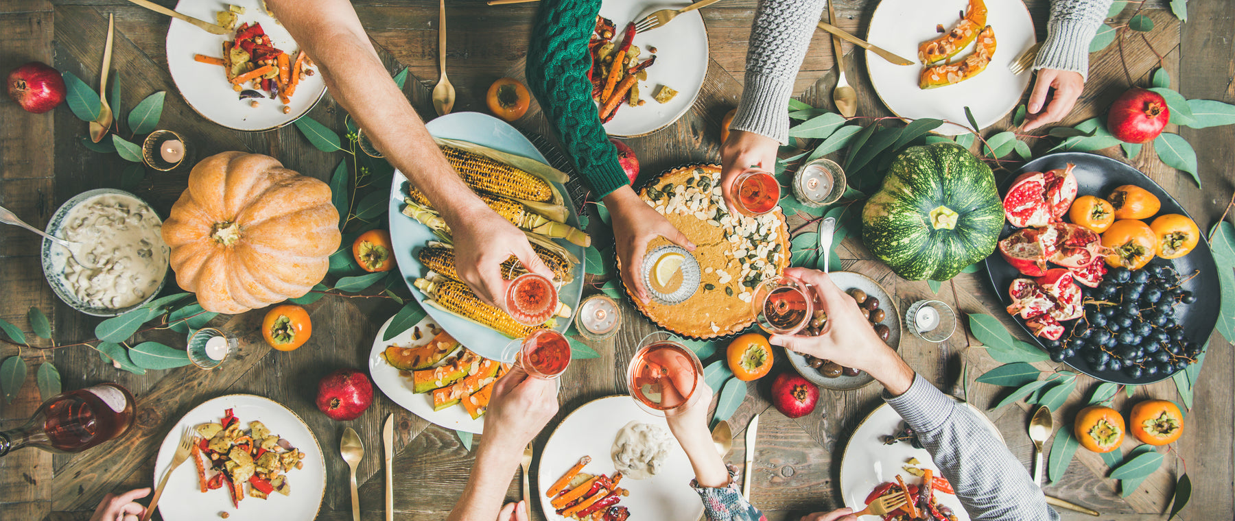 11 Tips For Hosting The Ultimate Friendsgiving